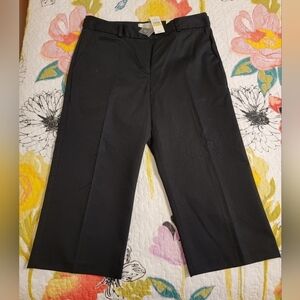Van Heusen Ladies Capri Pants